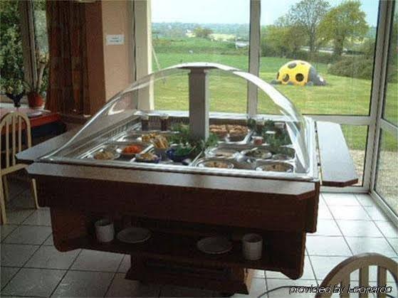 Arcantis Hotel Les Archers Cholet Esterno foto