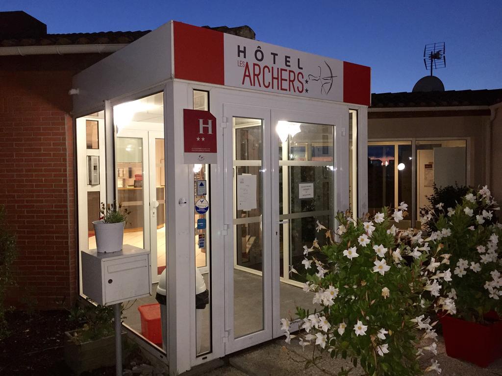 Arcantis Hotel Les Archers Cholet Esterno foto